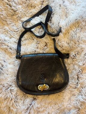 Black Leather Crossbody Saddle Bag with Turn-Lock